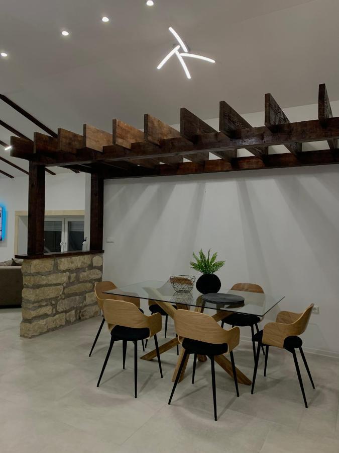 Kartal Centar Apartment Bihać Екстериор снимка