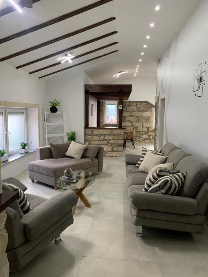 Kartal Centar Apartment Bihać Екстериор снимка
